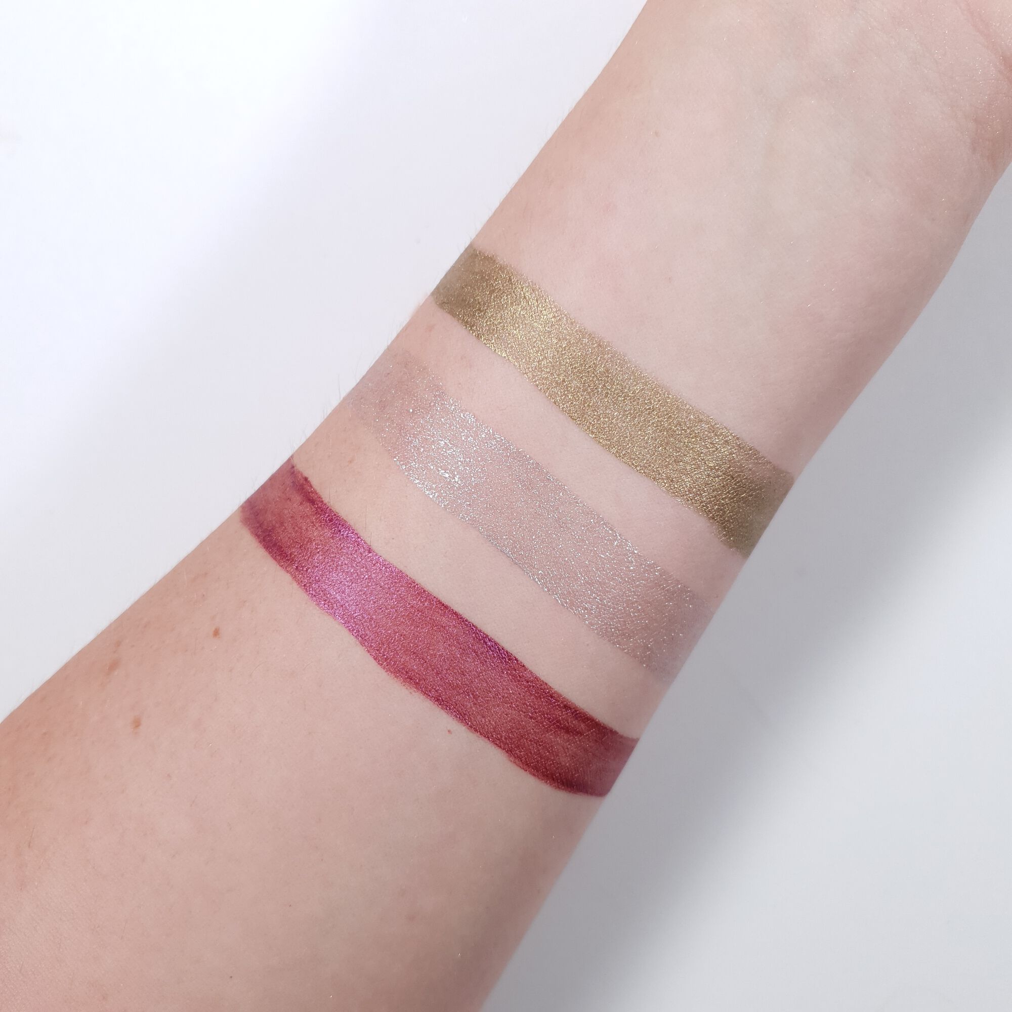 XX Revolution Mixxed Metals Duo Chrome Liquid Eyeshadow Element Silver